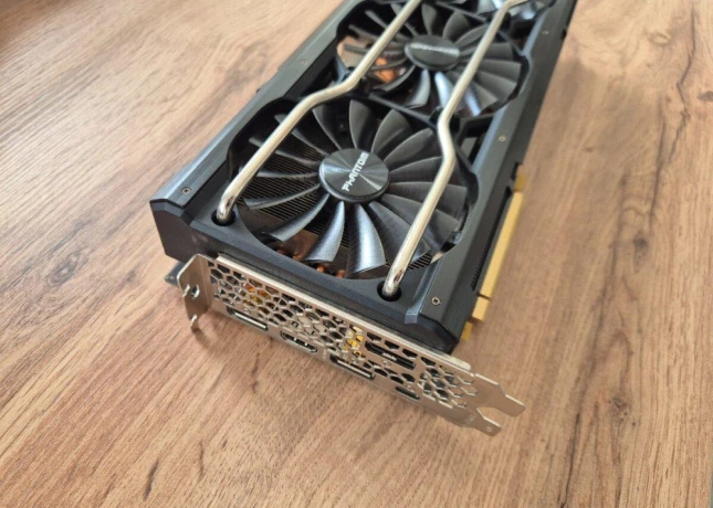 predam-gpu-nvidia-gainward-rtx-2080-super-phantom-big-1