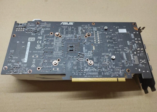 asus-dual-geforce-gtx-1060-3gb-big-4