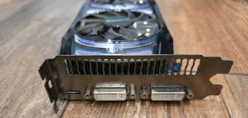 gigabyte-windforce-nvidia-geforce-gts-450-big-2