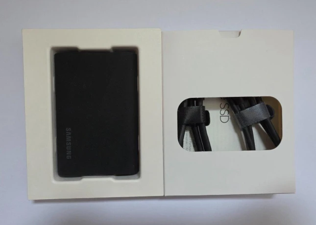 samsung-t9-2tb-big-3
