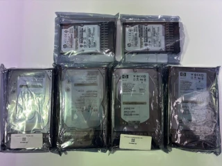 nove-zabalene-sas-a-fc-hdd-300gb