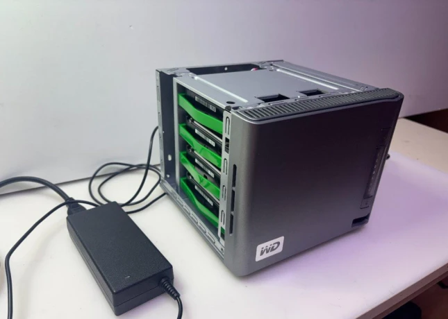nas-wd-sharespace-8tb-4x-2tb-nove-disky-big-1