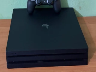dobry-den-ponukam-na-predaj-sony-ps4-pro-1tb-stav-1010