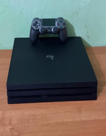 dobry-den-ponukam-na-predaj-sony-ps4-pro-1tb-stav-1010-big-0
