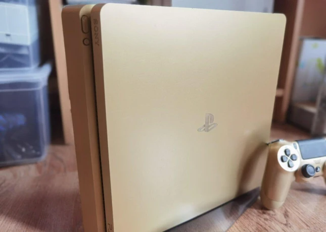 ps4-slim-gold-edition-big-3