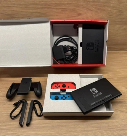 nintendo-switch-lcd-big-3