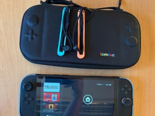 nintendo-switch-2-256-gb-microsd-express-cestovne-puzdro