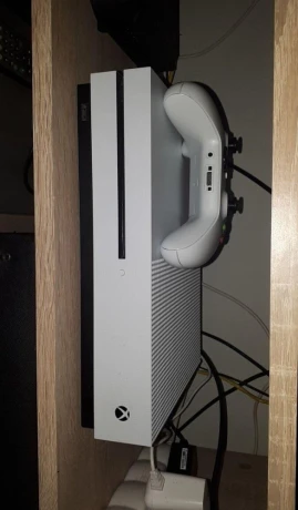 xbox-one-s-1tb-big-4