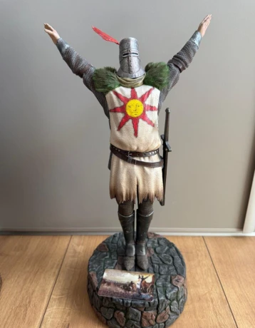 solaire-of-astora-big-2