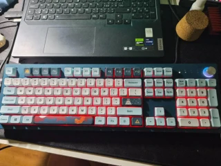 herna-mechanicka-klavesnica-montech