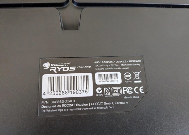 hracska-klavesnica-roccat-ryos-mk-pro-big-2