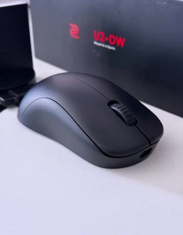 zowie-by-benq-u2-dw-blackv-zaruke-big-3