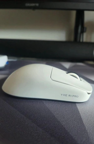 herna-mys-vxe-r1-pro-big-2