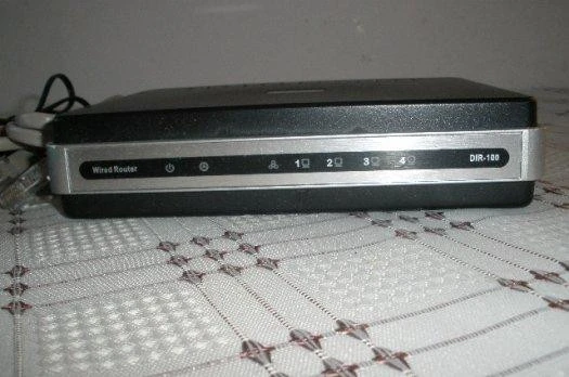 router-d-link-model-dir-100-big-0