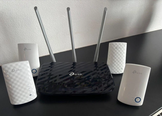 wifi-router-tp-link-zosilnovace-signalu-big-0