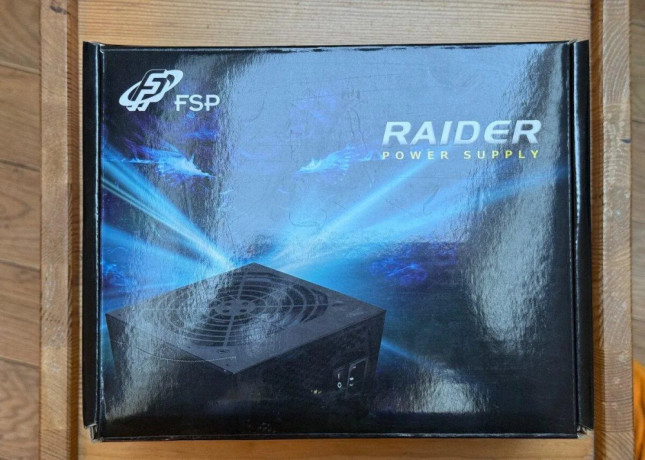 zdroj-fsp-raider-ra550-big-0