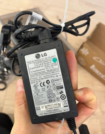 krabica-napajacich-adapterov-mikrotik-24-v-12-v-big-4
