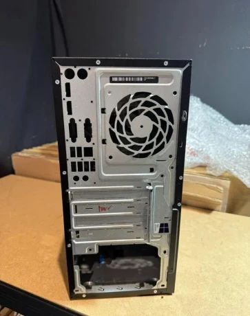 hp-prodesk-600-g2-skrinka-sasi-na-diely-big-2