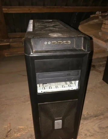 pc-skrinka-chieftec-big-0