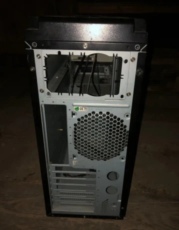 pc-skrinka-chieftec-big-3