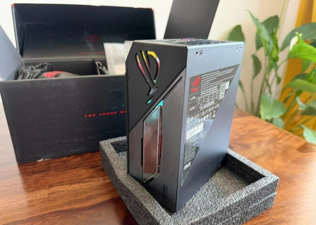 asus-rog-thor-1600w-titanium-iii-atx-31-big-3