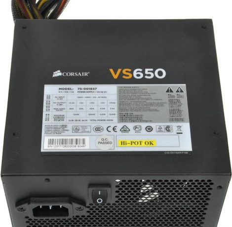 pc-zdroj-corsair-650-w-80-plus-atx-120-mm-ventilator-big-2