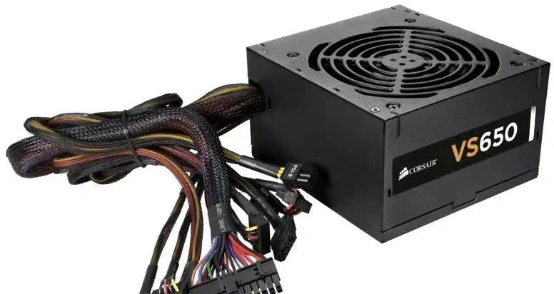 pc-zdroj-corsair-650-w-80-plus-atx-120-mm-ventilator-big-0