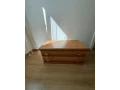 kniznica-s-podstavcom-a-suflikmi-small-2