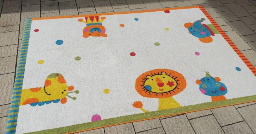 detsky-koberec-120x170-a-133x200-big-0