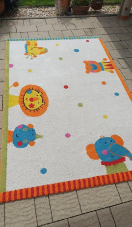 detsky-koberec-120x170-a-133x200-big-4