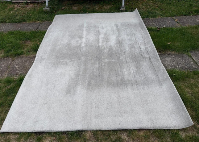 sedy-koberec-220x290cm-big-0