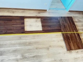 kuchynska-pracovna-doska-ikea-karlby-orech
