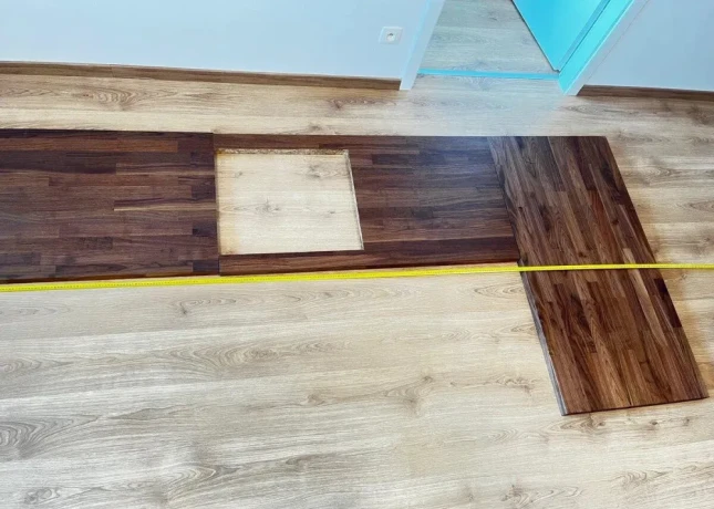 kuchynska-pracovna-doska-ikea-karlby-orech-big-0