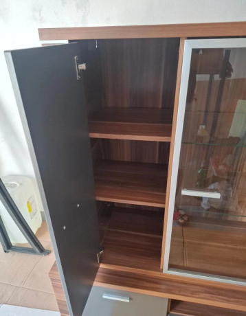 predam-masivnu-skrinku-pod-tv-komodu-big-2
