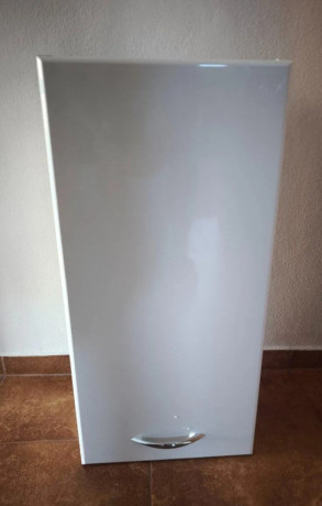 zavesna-kupelnova-skrinka-big-0