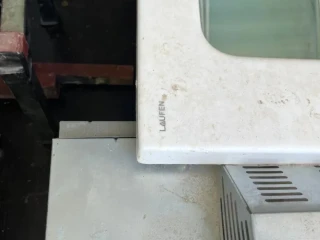 vana-laufen-laminatova-nepouzita