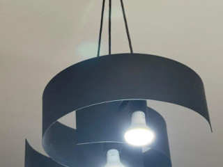 moderny-cierny-led-luster-svietidlo-3-ziarovky