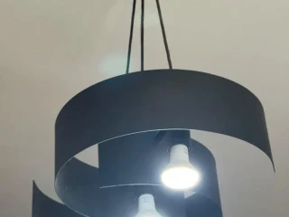moderny-cierny-led-luster-svietidlo-3-ziarovky