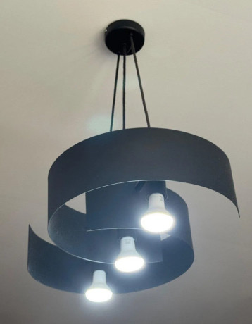 moderny-cierny-led-luster-svietidlo-3-ziarovky-big-0