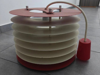 retro-zavesna-lampa-luster-80roky
