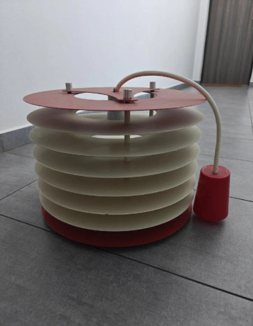 retro-zavesna-lampa-luster-80roky-big-0