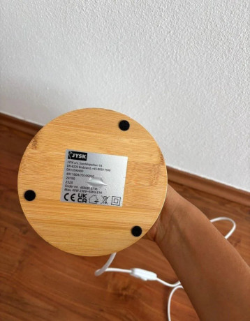 stolna-lampa-jysk-julius-bambus-biela-big-1
