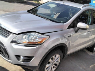 ford-kuga-20-tdci-4x4-2008-predam-svetlo-motor-g6dg-dvere