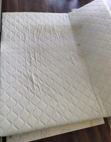 darujem-velky-matrac-2x2-metre-big-2