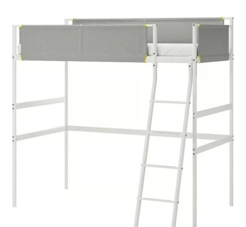 vyvysena-postel-ikea-big-0