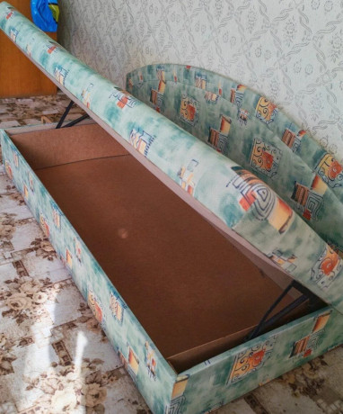 pohovka-s-uloznym-priestorom-big-1