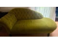 predam-gauc-lenosku-a-kreslo-s-taburetkou-small-2
