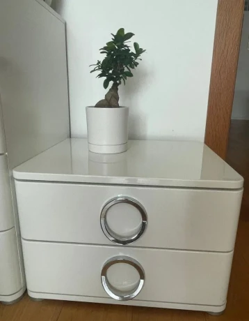 komoda-s-nocnymi-stolikmi-big-3