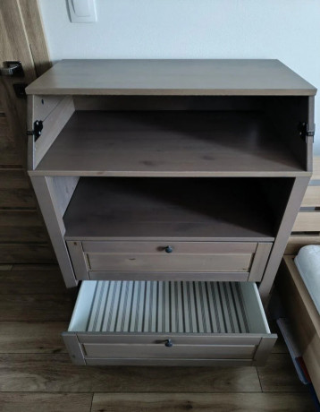 komoda-sundvik-ikea-siva-big-1