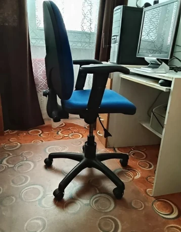 kancelarske-kreslo-s-ochrannou-podlozkou-big-0